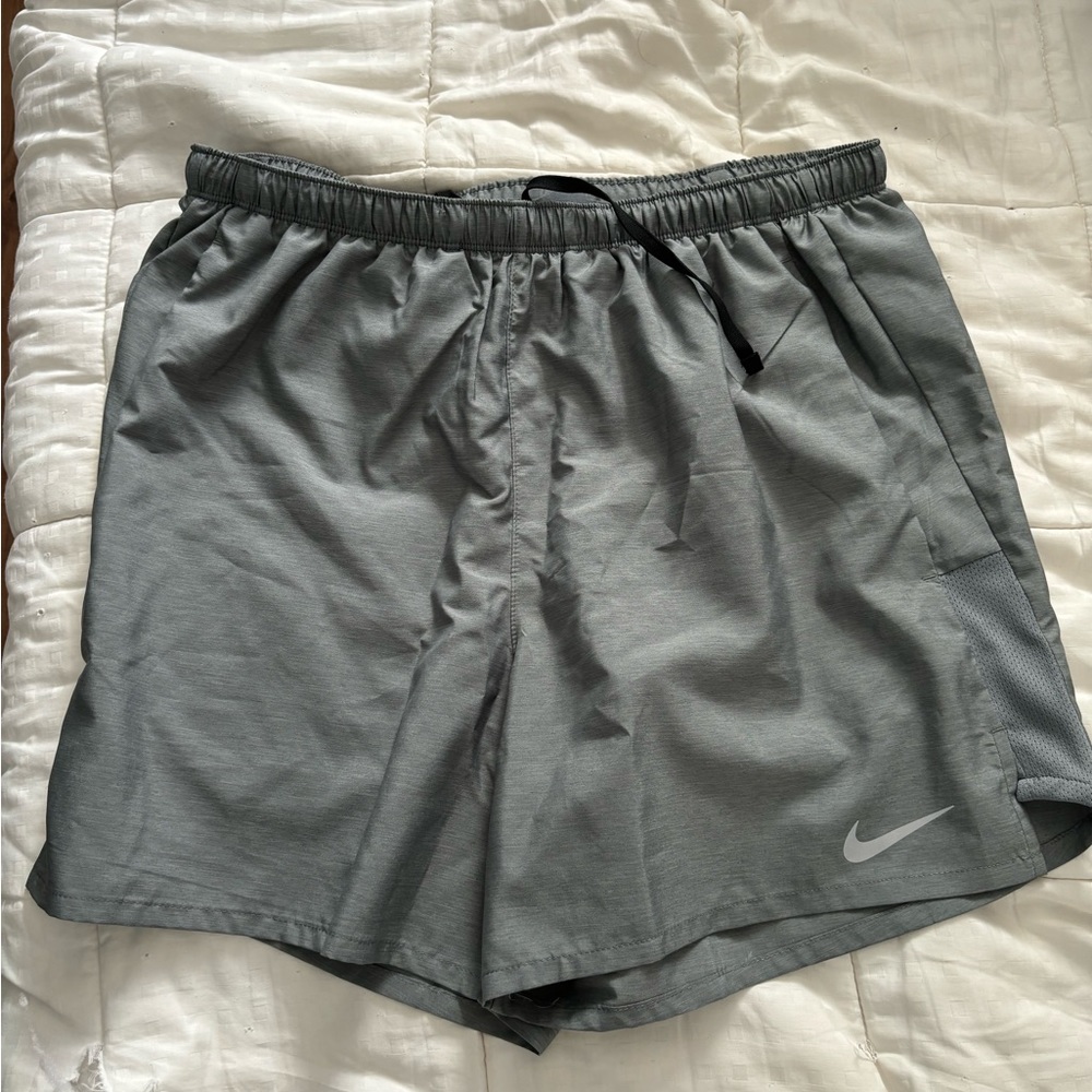 Nike running short